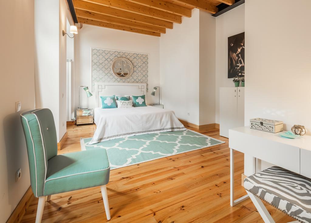 Five Senses Hostel Coimbra Rum bild